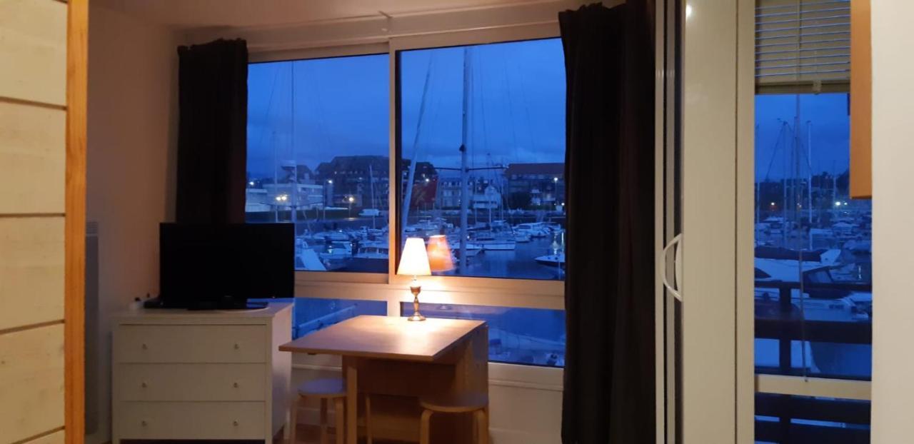 Apartament Le Loft-Boat Deauville Zewnętrze zdjęcie