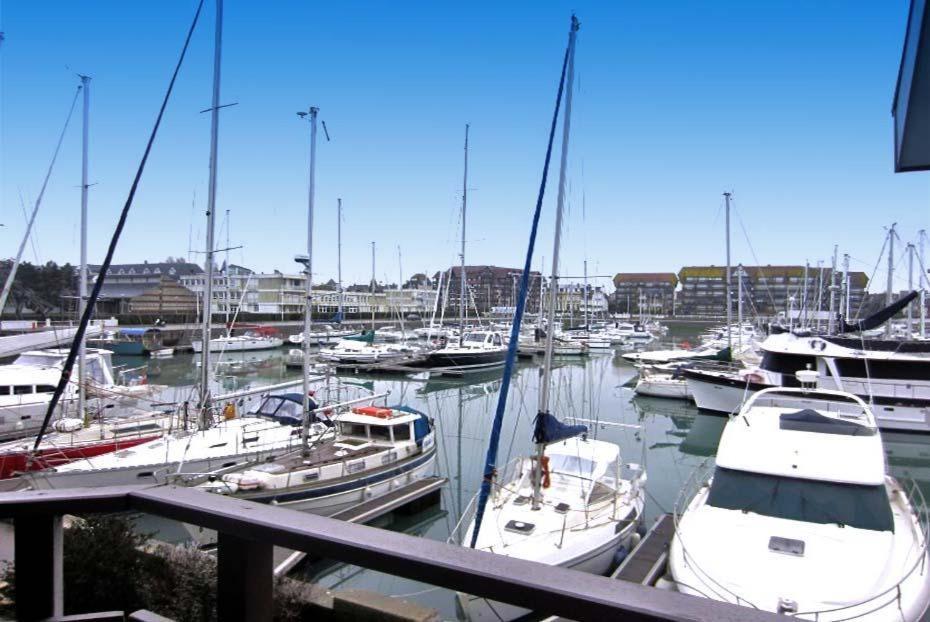 Apartament Le Loft-Boat Deauville Zewnętrze zdjęcie